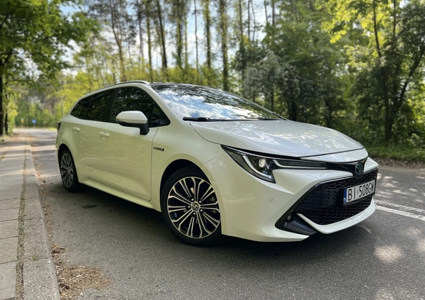 Toyota Corolla cena 90000 przebieg: 25600, rok produkcji 2021 z Białystok małe 781